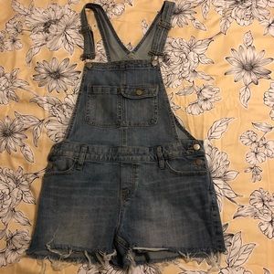 Mossimo short overalls